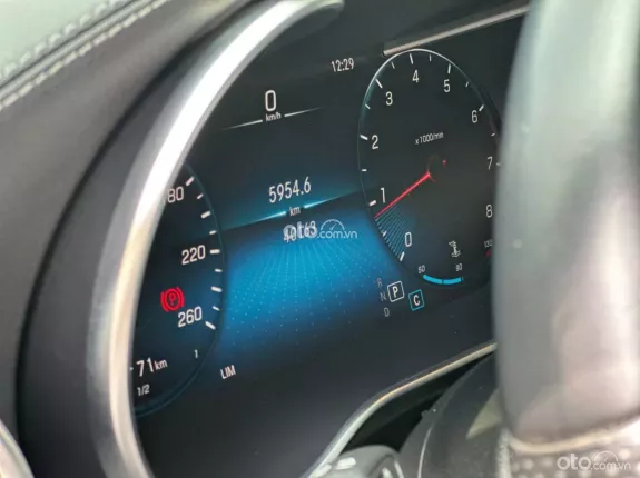 Mercedes-Benz GLC 300 4Matic V1 2021 - Xe full bảo dưỡng chính hãng