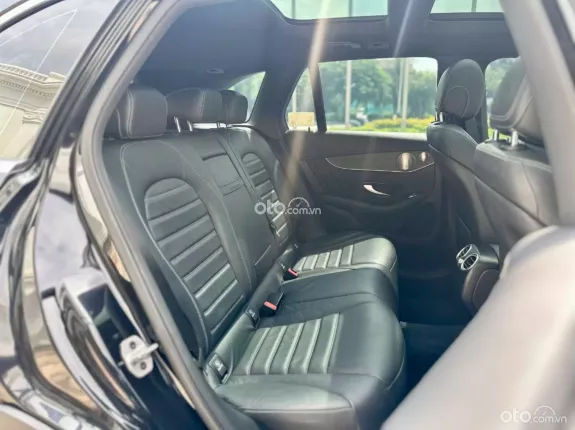 Mercedes-Benz GLC 300 4Matic V1 2021 - Xe full bảo dưỡng chính hãng