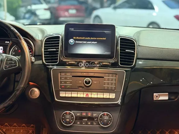 Mercedes-Benz GLS 450 4Matic 2017 - Hỗ trợ trả góp lãi suất thấp, thủ tục nhanh chóng