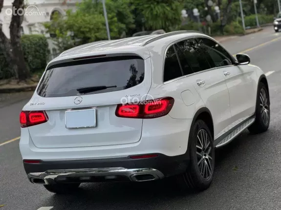 Mercedes-Benz GLC 200 V1 2022 - Chất xe đẹp, bao check thoải mái