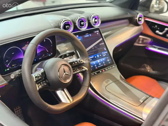 Mercedes-Benz GLC 300 4Matic 2023 - Xe 1 chủ mua mới full lịch sử bảo dưỡng