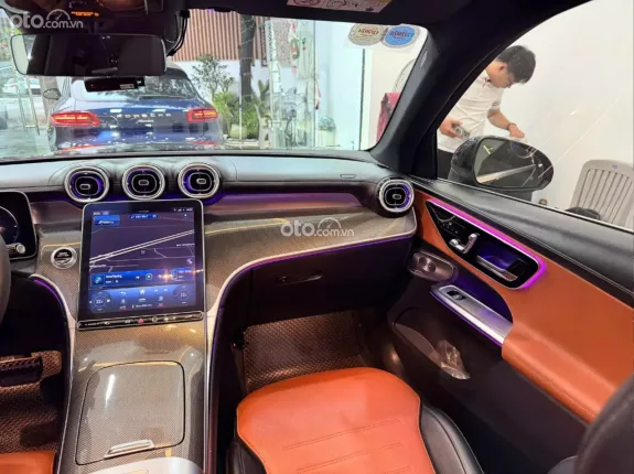 Mercedes-Benz GLC 300 4Matic 2023 - Xe 1 chủ mua mới full lịch sử bảo dưỡng