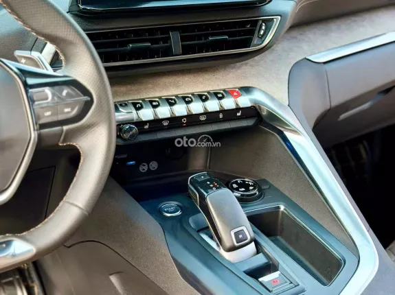 Peugeot 5008 GT 2022 - Một chủ từ mới chuẩn km đi