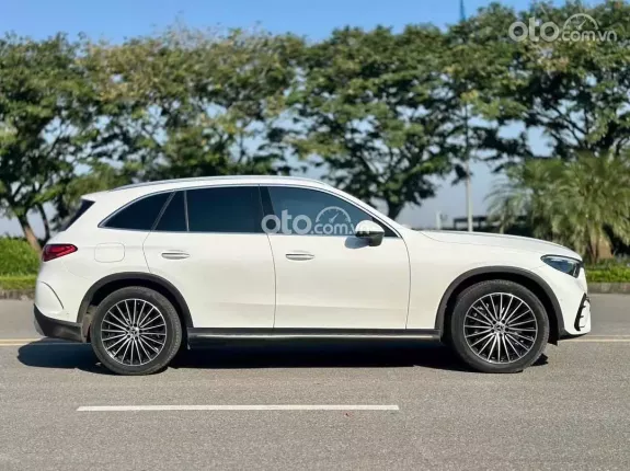 Mercedes-Benz GLC 300 4Matic 2023 - Xe sang model hoàn toàn mới