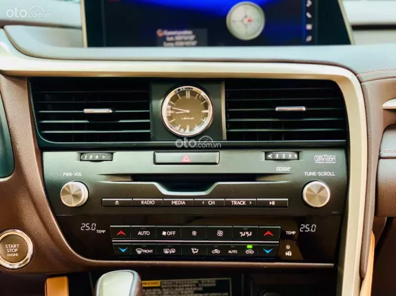 Lexus RX 350 2016 - Mới đi hơn 3 vạn màu Trắng đẹp không tỳ vết