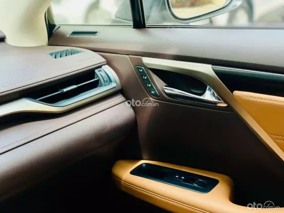 Lexus RX 350 2016 - Mới đi hơn 3 vạn màu Trắng đẹp không tỳ vết