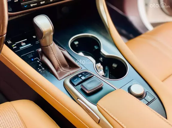 Lexus RX 350 2016 - Mới đi hơn 3 vạn màu Trắng đẹp không tỳ vết