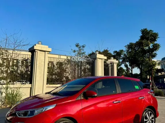 Toyota Yaris 1.5G 2018 - Nhập Thái màu đỏ đón Tết cực xinh