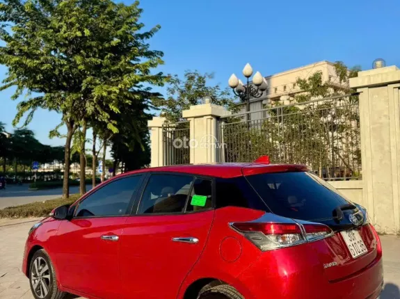 Toyota Yaris 1.5G 2018 - Nhập Thái màu đỏ đón Tết cực xinh