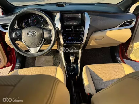 Toyota Yaris 1.5G 2018 - Nhập Thái màu đỏ đón Tết cực xinh
