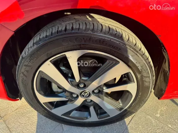 Toyota Yaris 1.5G 2018 - Nhập Thái màu đỏ đón Tết cực xinh