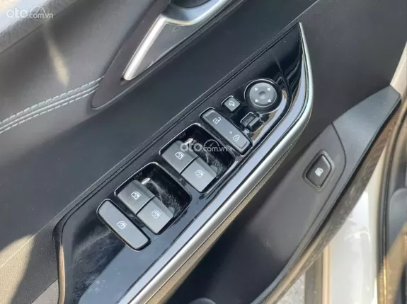 Hyundai Custin 2.0T-GDi Cao cấp 2024 - Mẫu MPV nhà hyundai cực rộng rãi