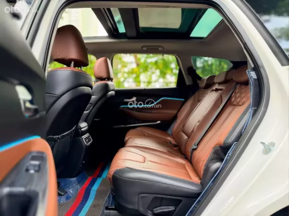 Hyundai Santa Fe 2.2 Dầu Cao cấp 2022 - Xe hot dòng Hyundai