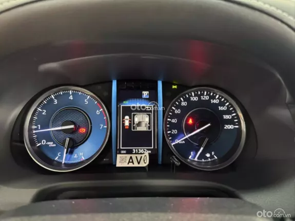 Toyota Fortuner 2.7 V 4X2 AT 2022 - Model 2023 cực đẹp