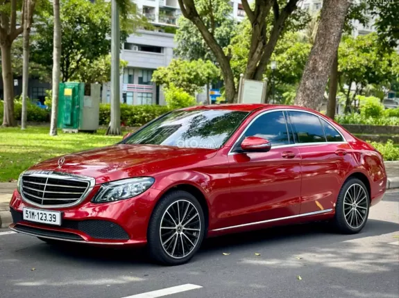 Mercedes-Benz C200 Exclusive 2022 - Lướt đẹp nhất thị trường chuyển nhượng