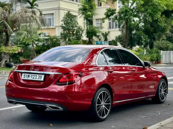 Mercedes-Benz C200 Exclusive 2022 - Lướt đẹp nhất thị trường chuyển nhượng