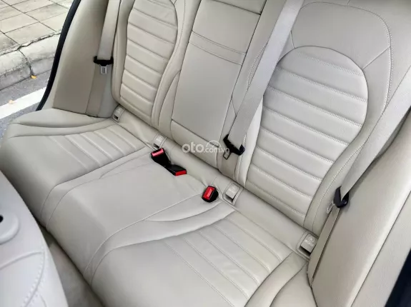 Mercedes-Benz C200 Exclusive 2022 - Lướt đẹp nhất thị trường chuyển nhượng
