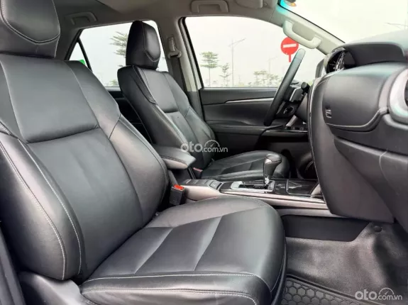 Toyota Fortuner 2.4G 4x2 AT  2021 - Xe của các chú các bác đây