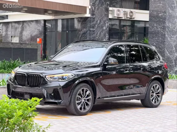 BMW X5 2024 - Xe up body cả trước cảng sau, đôi pô kép, bậc lên xuống,