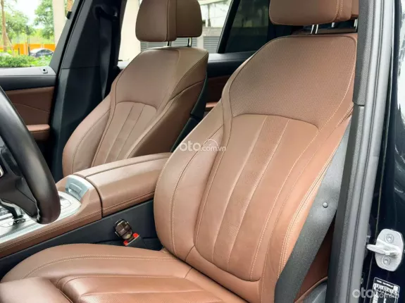 BMW X5 2024 - Xe up body cả trước cảng sau, đôi pô kép, bậc lên xuống,