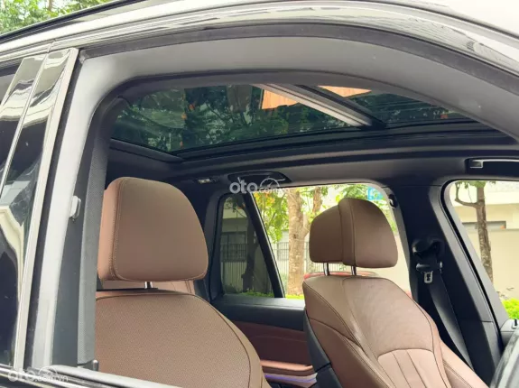 BMW X5 2024 - Xe up body cả trước cảng sau, đôi pô kép, bậc lên xuống,