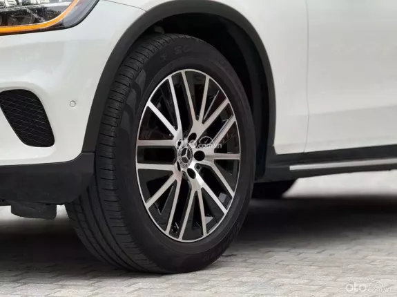 Mercedes-Benz GLC 200 V1 2022 - Giá tốt cạnh tranh cho chủ nhiệt tình