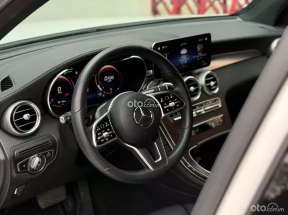 Mercedes-Benz GLC 200 V1 2022 - Giá tốt cạnh tranh cho chủ nhiệt tình