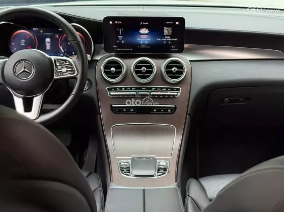 Mercedes-Benz GLC 200 V1 2022 - Giá tốt cạnh tranh cho chủ nhiệt tình