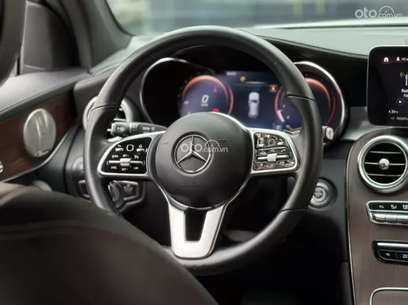 Mercedes-Benz GLC 200 V1 2022 - Giá tốt cạnh tranh cho chủ nhiệt tình