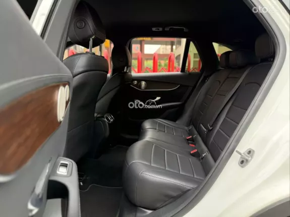 Mercedes-Benz GLC 200 V1 2022 - Giá tốt cạnh tranh cho chủ nhiệt tình