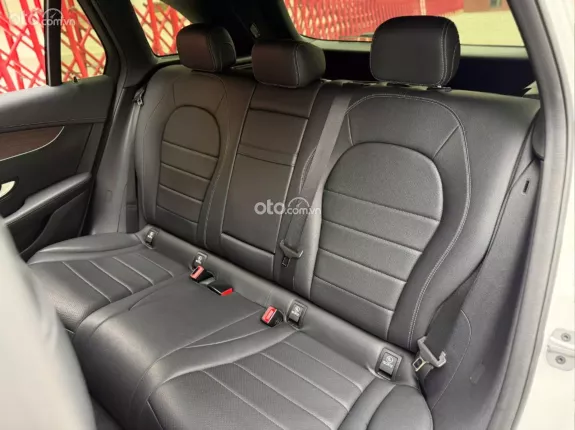 Mercedes-Benz GLC 200 V1 2022 - Giá tốt cạnh tranh cho chủ nhiệt tình