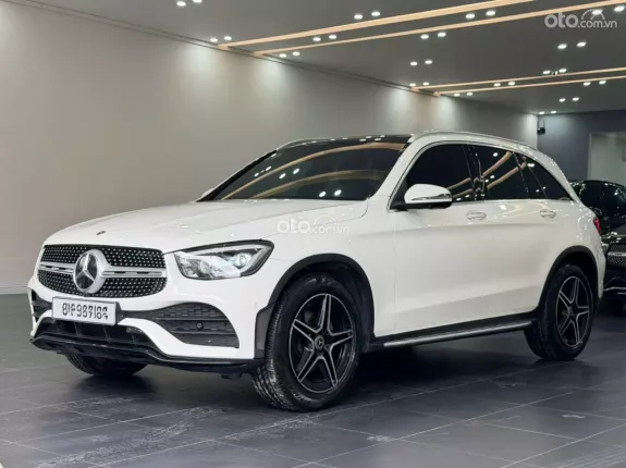 Mercedes-Benz GLC 300 4Matic V1 2022 - Bảo dưỡng full lịch sử hãng