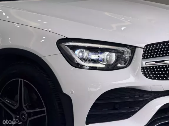 Mercedes-Benz GLC 300 4Matic V1 2022 - Bảo dưỡng full lịch sử hãng
