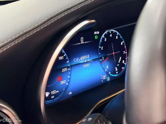 Mercedes-Benz GLC 300 4Matic V1 2022 - Bảo dưỡng full lịch sử hãng