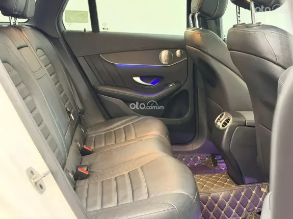 Mercedes-Benz GLC 300 4Matic V1 2022 - Bảo dưỡng full lịch sử hãng