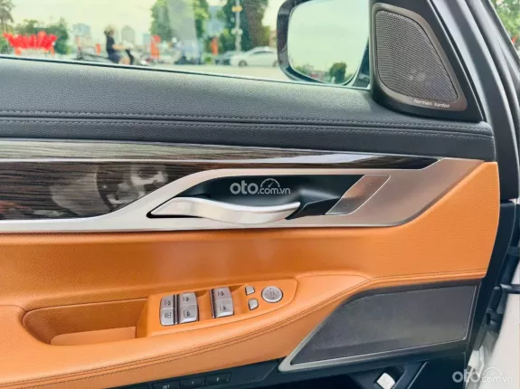 BMW 730Li M Sport 2019 - Xe nội thất nâu siêu đẹp