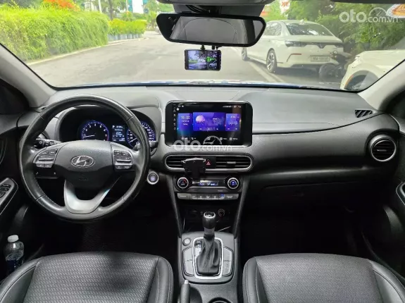 Hyundai Kona 1.6 Turbo 2018 - Biển Hà Nội chủ từ mới