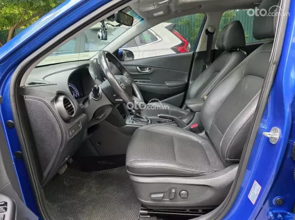 Hyundai Kona 1.6 Turbo 2018 - Biển Hà Nội chủ từ mới