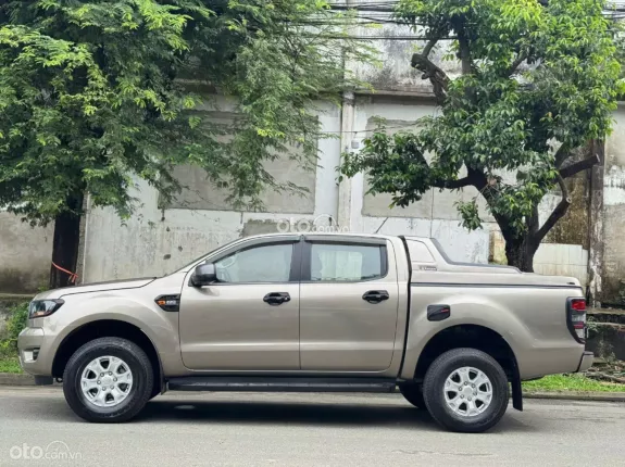Ford Ranger XLS 2.2 4x2 MT 2019 - BÁN TẢI SỐ SÀN_XE ĐẸP_CHÍNH HÃNG