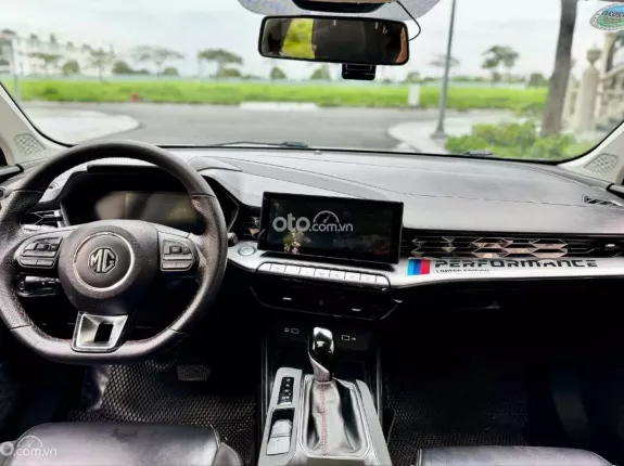 MG 5 1.5L Luxury 2023 - Giá rẻ cần bán gấp