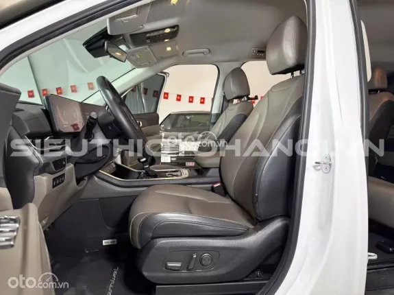Kia Carnival 2.2D Luxury 2025 - Xe zin nguyên bản theo hãng