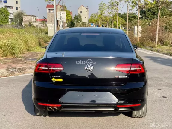 Volkswagen Passat 1.8 TSI Blue Motion 2017 - Cần hỗ trợ alo em 0982.925.112