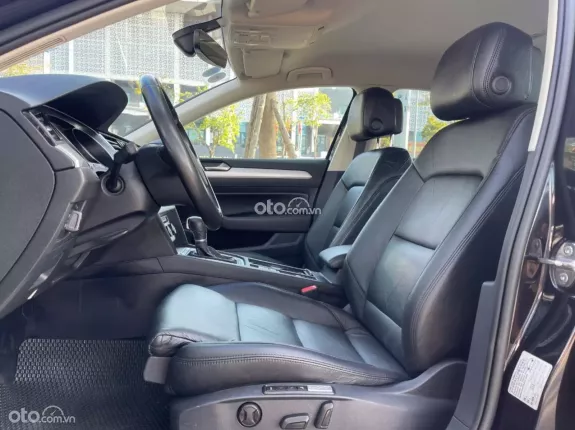 Volkswagen Passat 1.8 TSI Blue Motion 2017 - Cần hỗ trợ alo em 0982.925.112