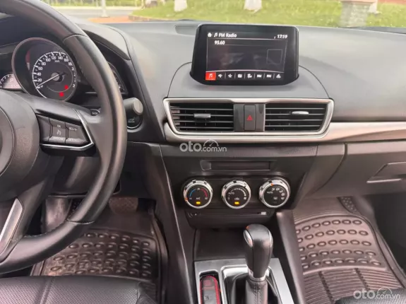 Mazda 3 1.5L Sedan 2017 - Xe nhà sữ dụng còn đẹp