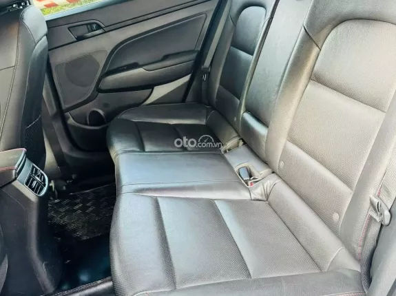 Hyundai Elantra Sport 1.6 2019 - Turbo