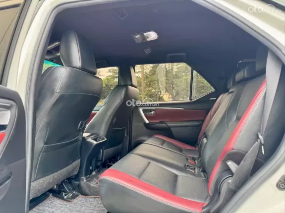 Toyota Fortuner 2.8 AT 4x4 Legender 2022 - Alo em Đệ giá tốt hơn 0982.925.112