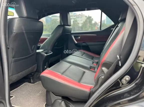 Toyota Fortuner 2.4 AT 4x2 Legender 2022 - Alo em Đệ 0982.925.112 giá tốt