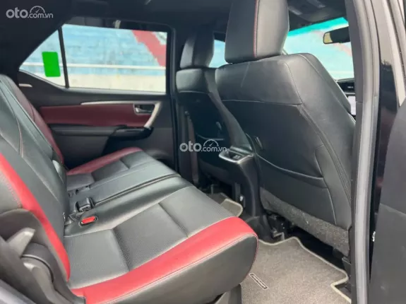 Toyota Fortuner 2.4 AT 4x2 Legender 2022 - Alo em Đệ 0982.925.112 giá tốt