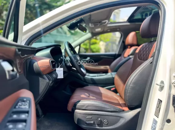 Hyundai Santa Fe 2.2 Dầu Cao cấp 2023 - Xe đẹp cam kết đầy đủ