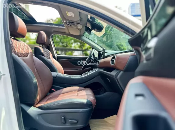 Hyundai Santa Fe 2.2 Dầu Cao cấp 2023 - Xe đẹp cam kết đầy đủ